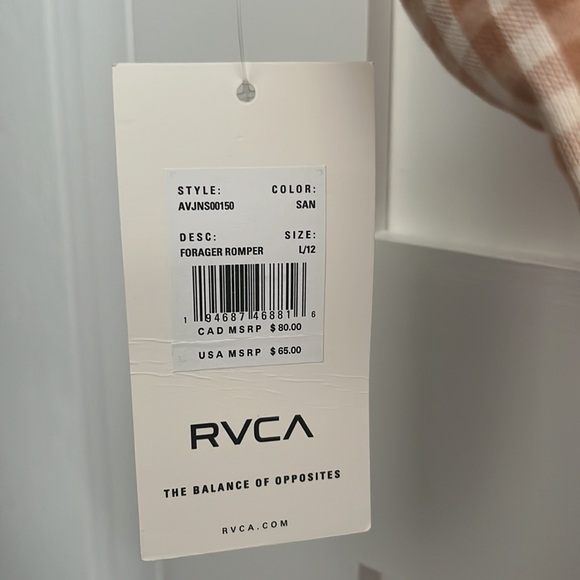 NWT RVCA (L) romper - Picture 5 of 6